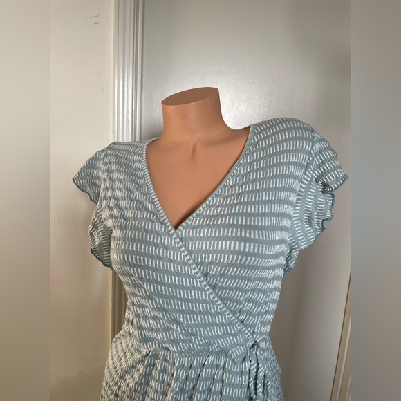 Caution to the Wind sea foam green dress - Picture 5 of 8